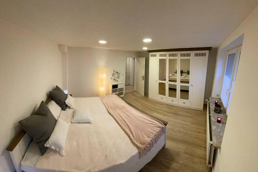 Schoene Wohnung Mit Garten Beim Outletcenter 5 Km Boostedt 외부 사진
