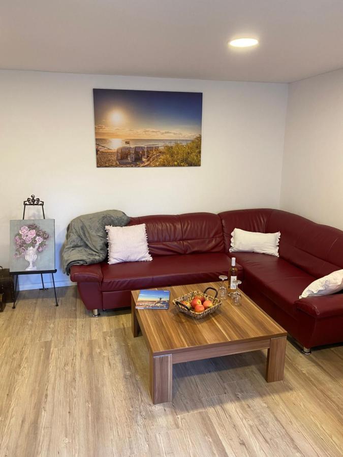 Schoene Wohnung Mit Garten Beim Outletcenter 5 Km Boostedt 외부 사진